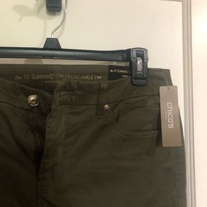 Chico’s So Slimming Girlfriend Ankle pants